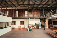 Sylvis Hostel Chiangmai - Hostels