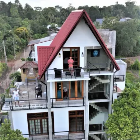 Edgefield Escapes