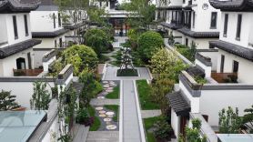 Lancheng Taohuayuan Wenquan Courtyard House (Honghu)