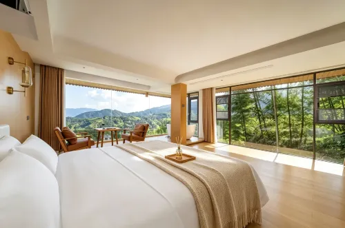 Chenyunxuan·Cloud Pool Panoramic Hotel (Jinfo Ding No.3 Observation Deck Branch) - Pools