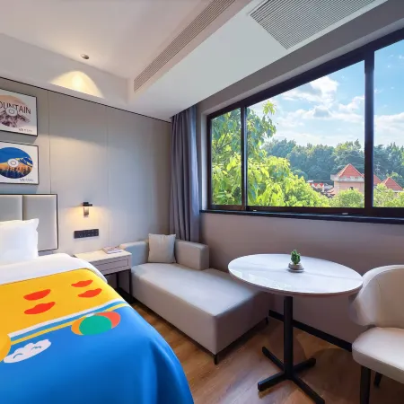 VX Hotel
