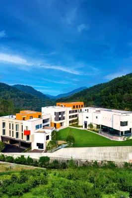 桐廬一客鳳塾度假酒店 - 山景