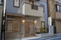 Korean business hotel Hotel in zona Tokyo College of Transport Studies
