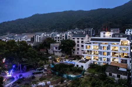 Lingyan Shanju Xingxuan Light Luxury Meisu (Xiangshan Film and Television City) Отели рядом с достопримечательностью «Xiangshan Global Studios»