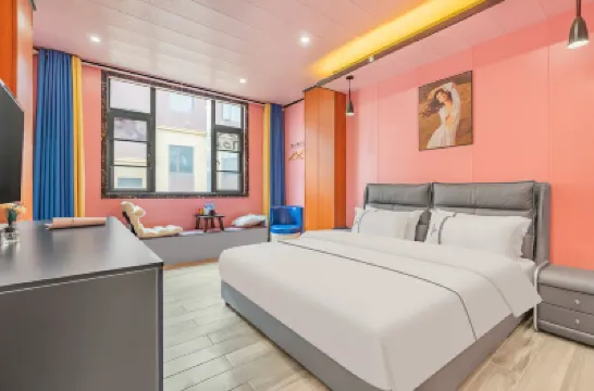 Zhiluo Theme Hotel (Songming Yanglin University Town Business School) Hotels near Yunnan Business Vocational College