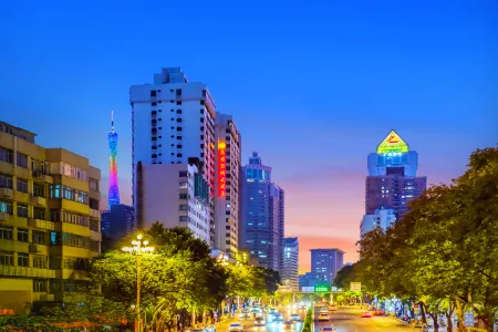 Oriental Silk Hotel Отели рядом с достопримечательностью «Mao Zedong's Former Residence Relic Site»