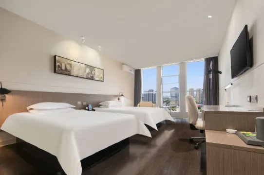 Jinjiang Inn Select (Xiangyang Second Qichecheng South Road)