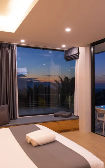 ห้องดีลักซ์วิวทะเลพร้อมเข้าถึงสระว่ายน้ำ