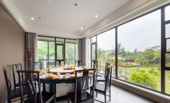 Oak Impression Hotel (Nanyang Wanda Plaza Yishengci Branch)
