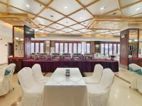 Silver Lake Island Hotel At Lugu Lake, Yunnan - Breakfast