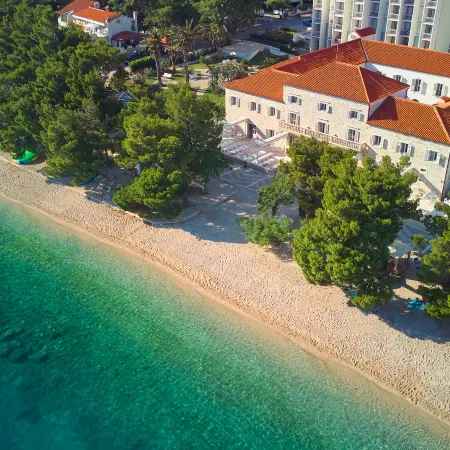Heritage Hotel Kaštelet Отели рядом с достопримечательностью «Пляж Сент-Петер»