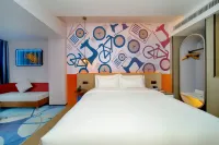 Licheng Wenlan Hotel (Kaifeng Wansui Mountain Wuxia City Old Henan University Branch) - bar