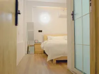 Luoyang Yixiaoyuan Boutique Homestay (Lijingmen Cross Street Branch) Luoyang otelleri