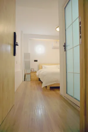 Luoyang Yixiaoyuan Boutique Homestay (Lijingmen Cross Street Branch)