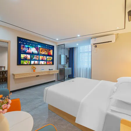 Yunkai Holiday Hotel (PuNing Fashion Clothing Wholesale Market & WanTaiHui Shopping Mall)