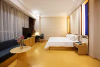 Starway Hotel (Hebi Convention and Exhibition Center)