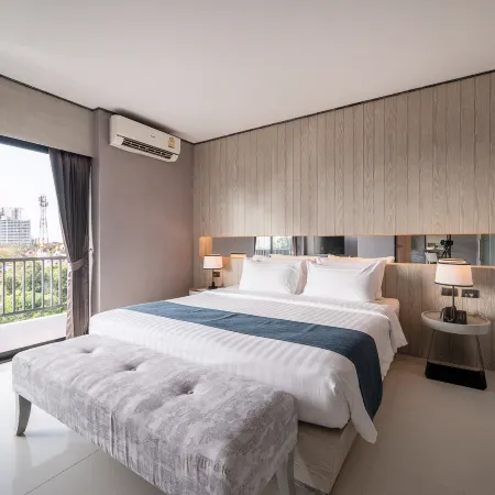 Manhattan Pattaya Hotel Отели рядом с достопримечательностью «Пляж Наклуа»