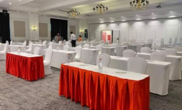 Elegant Airport Hotel