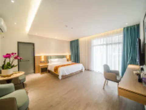 Liangyu Homestay (Beihai Old Street Scenic Area High-speed Railway Station) Hotels in Beihai