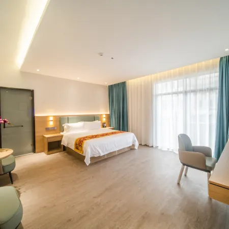 Liangyu Homestay (Beihai Old Street Scenic Area High-speed Railway Station)