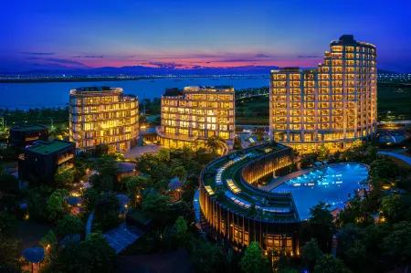 Serensia Woods Hotel Отели рядом с достопримечательностью «Zhuhai Chimelong Ocean Kingdom»