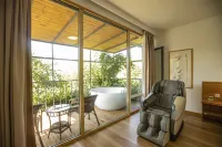 Banshan Xiaozhu Homestay - Hot Tub