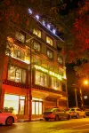 Zhumu Hotel (Ganzi Luoblin Plaza) - 2-Star