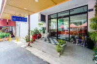 Sun and Moon Splendor Hotels in Sun Moon Lake Ita Thao Wharf Market Place