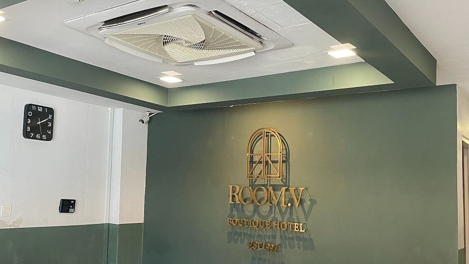Room V by Secom Jalan Megat