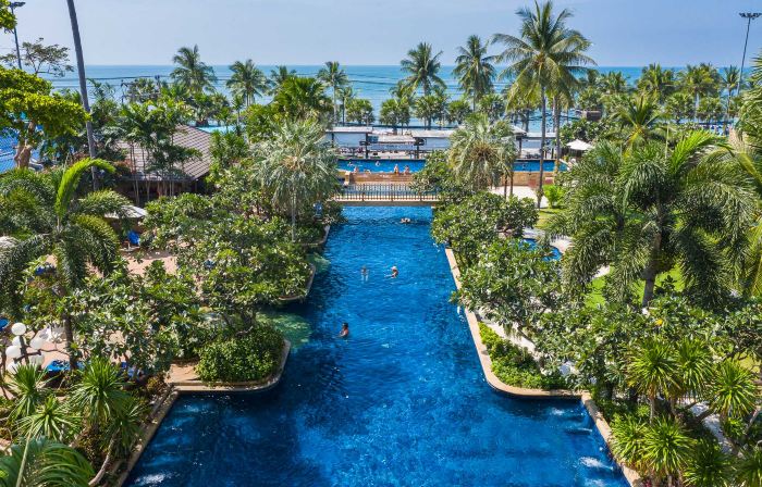 Jomtien Palm Beach Hotel and Resort - Family Friendly