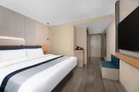Homeinn Selected Hotel (Korla Jiaotong West Road People's Square)