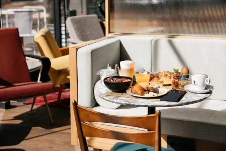 Ruby Luna Hotel Dusseldorf Отели рядом с достопримечательностью «Neuer Zollhof»