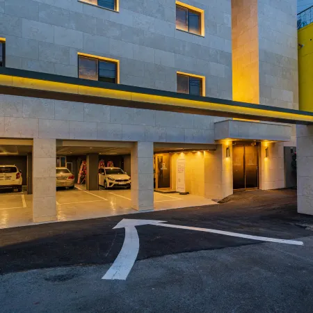 Jecheon the Wall Hotel