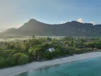 MYAMO BEACH LODGE Hotels in Maluk