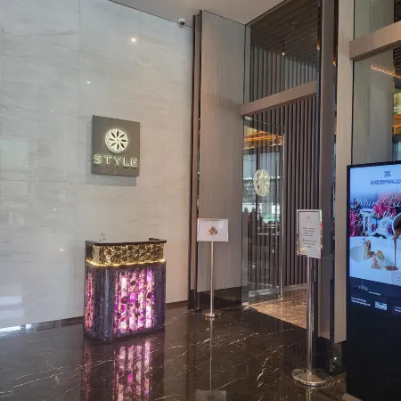 The Platinum Suites 2 KL by Whitfield