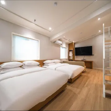 MONO HOTEL Hotels near Suwon Stadium