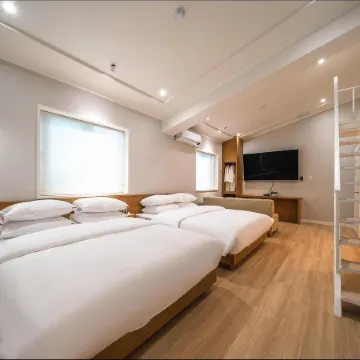 MONO HOTEL