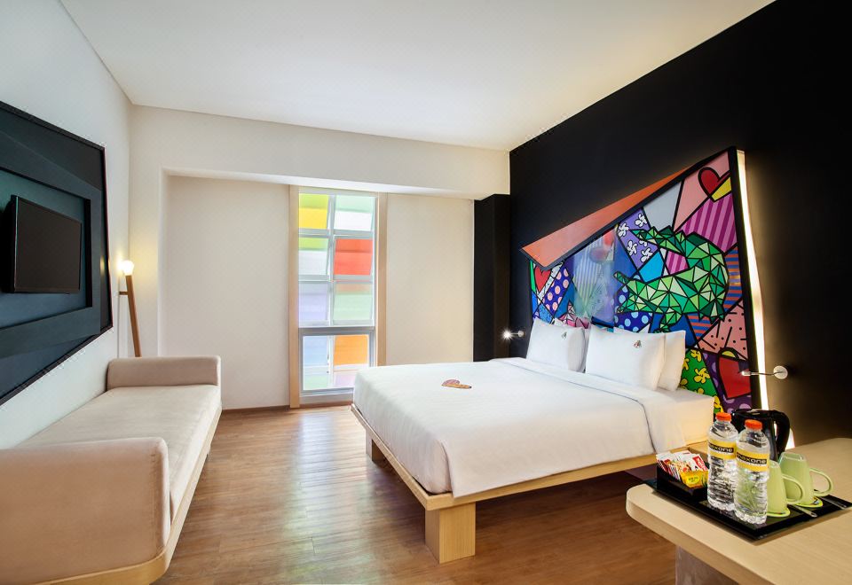 [MaxOneHotel Tidar Surabaya의 모던한 외관 이미지]