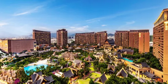 Mangrove Tree Resort World Sanya Bay (Coconut Grove Hotel)