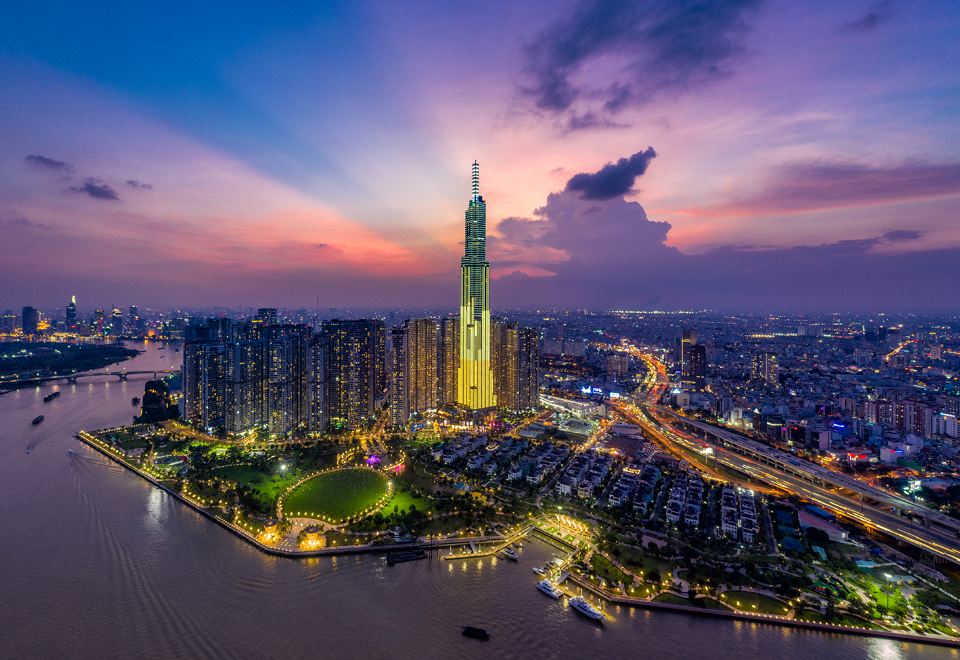 Saigon Center Apartment Hotel의 깔끔한 객실 내부 이미지