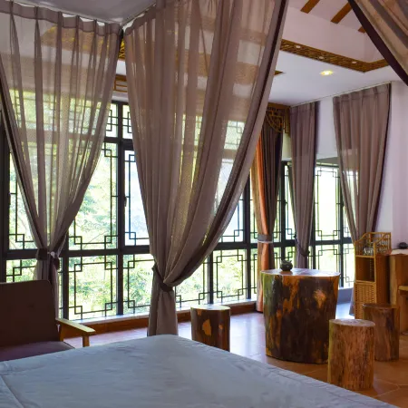 Cuihua Mountain Villa
