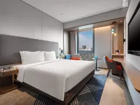 Holiday Inn Express SHANGHAI CHANGFENG PARK by IHG Hotels near Putuo