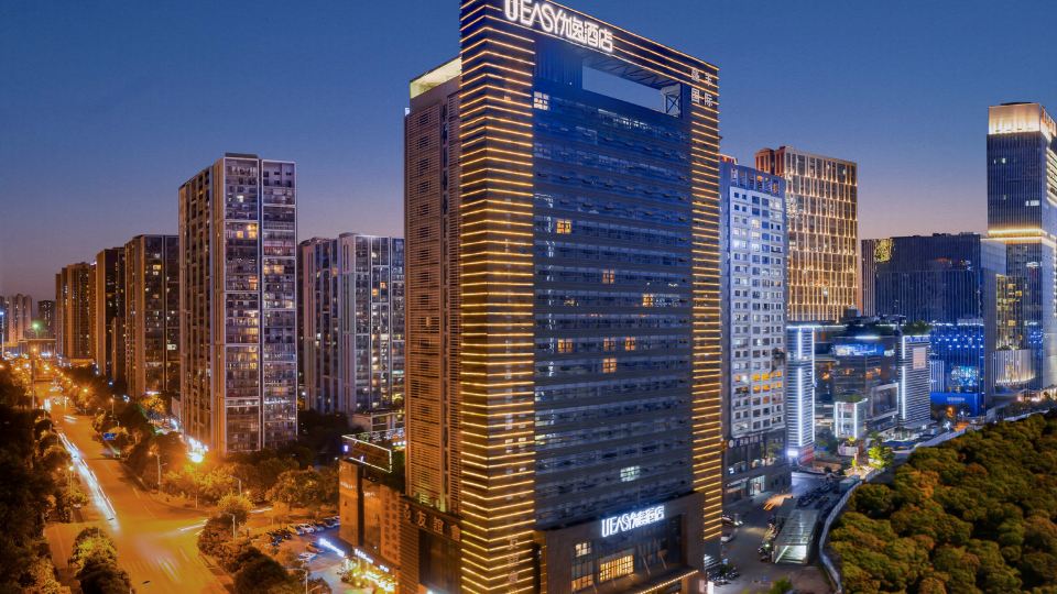 UEASY Hotel (Liuzhou Yaobu Ancient Town The Mixc)