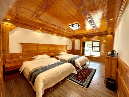 YaJiangMADaoHomestay Отели рядом с достопримечательностью «318 Self-Driving Campground»