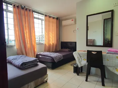 OYO 90997 Hoover Room Hotels in 