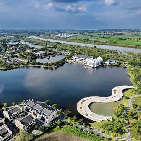 Guanghan Shuilinglong Lakeside Resort Hotel (Yijiaheba Scenic Area)