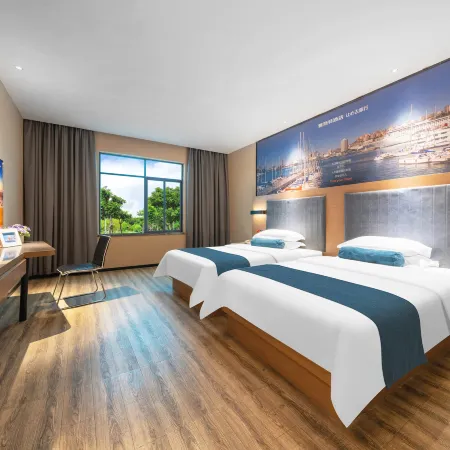 Huayi Select Hotel (Nanning East Railway Station)