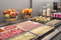 B&B Hotel Elche - breakfast
