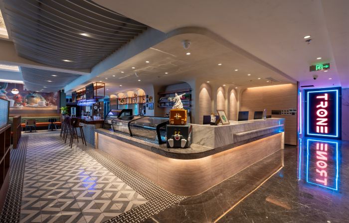 Ningbo Huayingyue Hotel (Tianyi Square City God Temple Commercial Pedestrian Street Store)