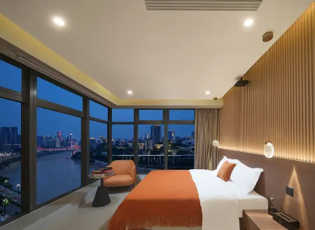 Xifan Sega Sky Riverview Hotel (North Bin 1st Road) Отели рядом с достопримечательностью «Chongqing Zoo»